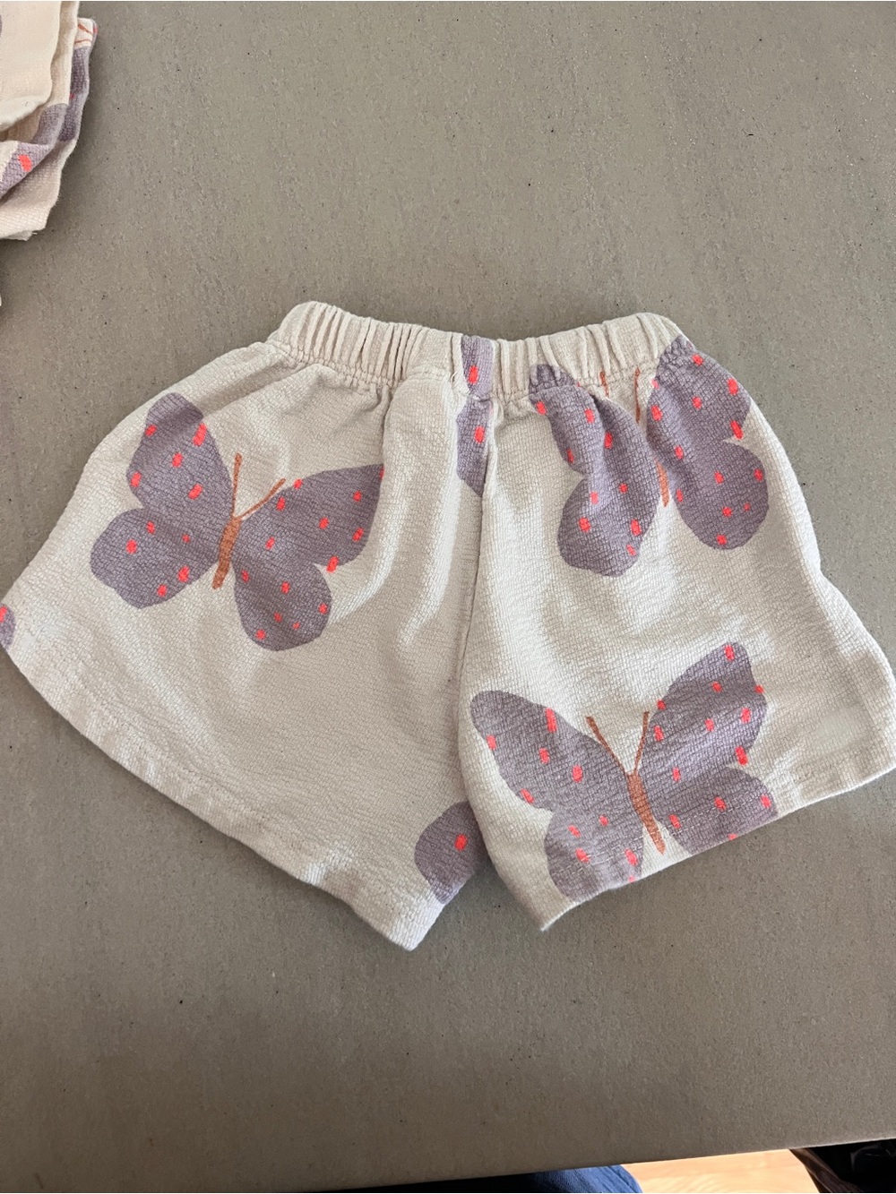 ZARA Butterfly Print Two-Piece Toddler Set in White & Lavender - Picture 5 of 6